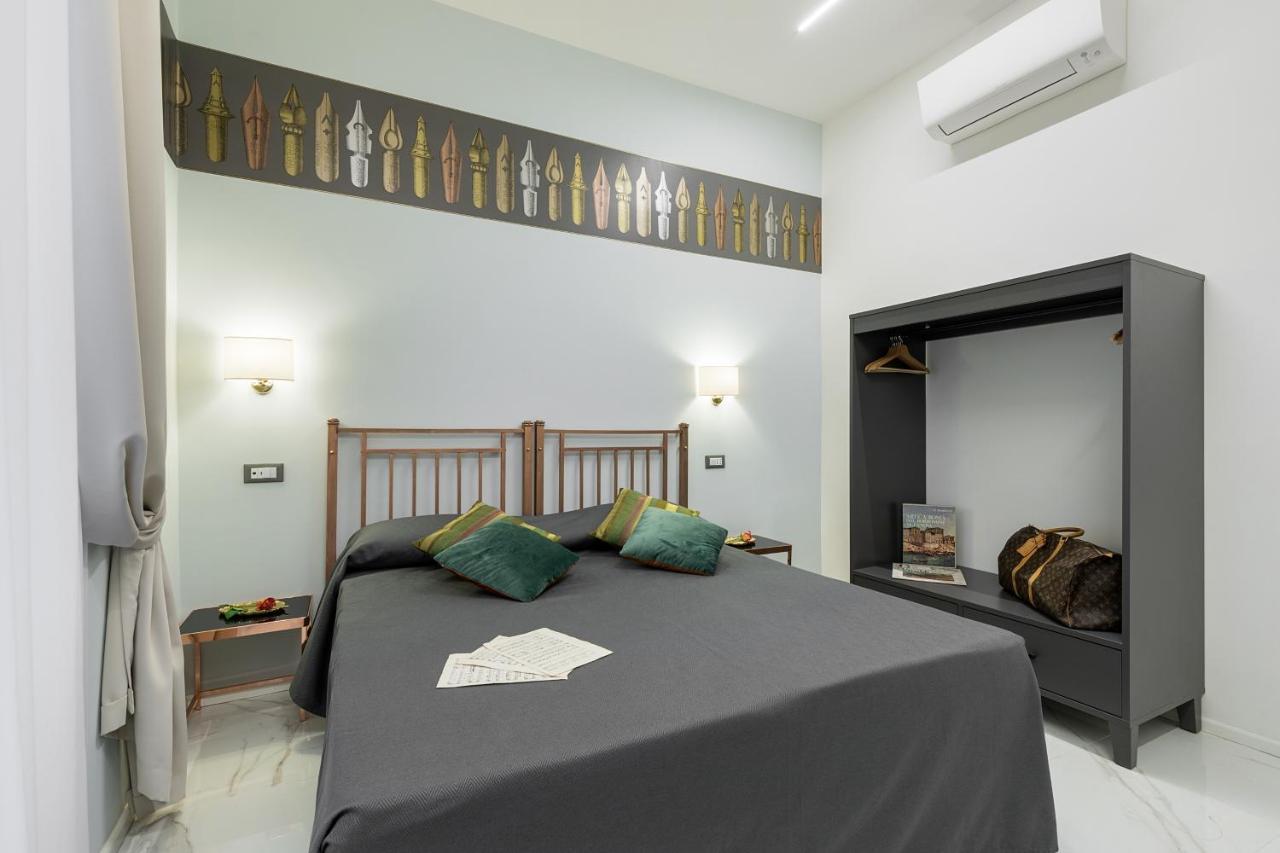 Cavour Suites Guest House Рим Екстер'єр фото