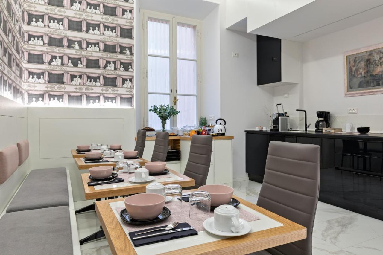 Cavour Suites Guest House Рим Екстер'єр фото