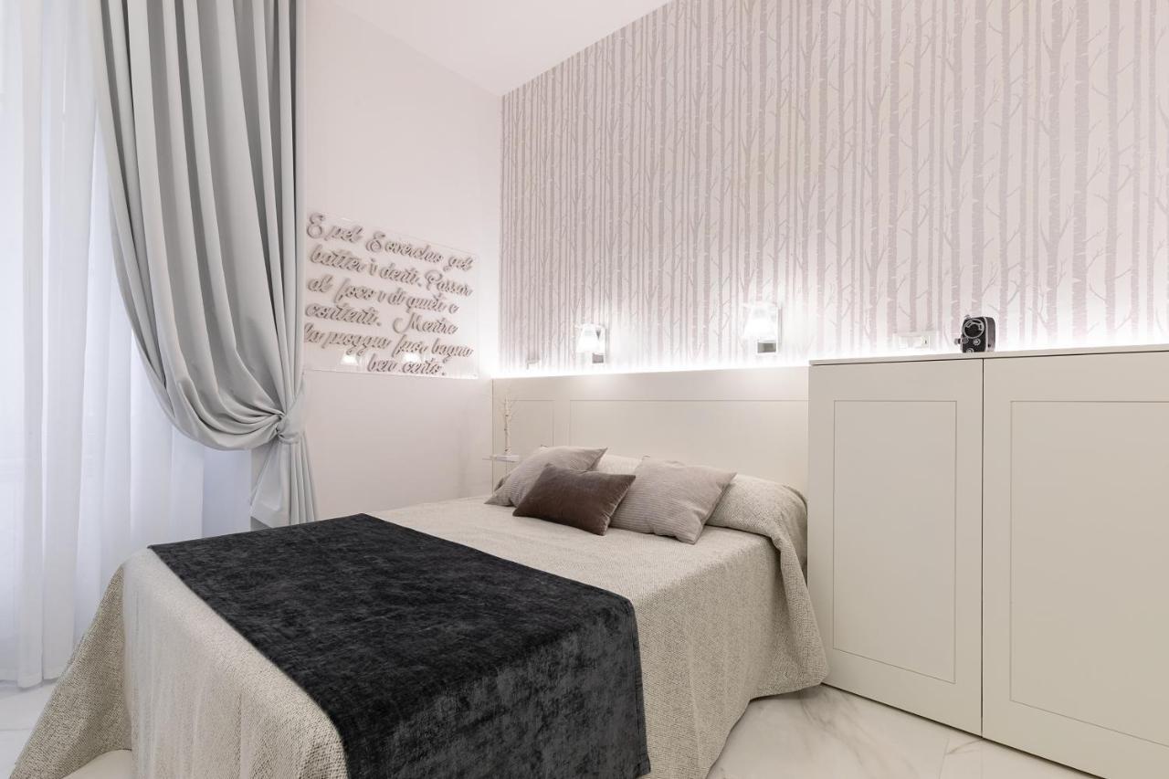 Cavour Suites Guest House Рим Екстер'єр фото