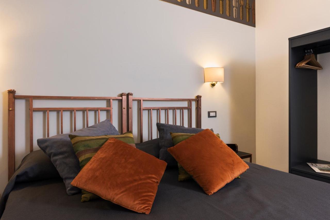 Cavour Suites Guest House Рим Екстер'єр фото